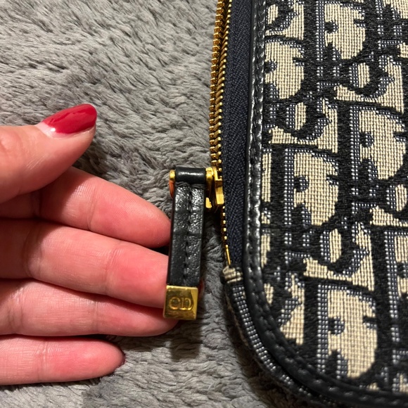 Call’in Dior Phone Holder - Picture 5 of 8